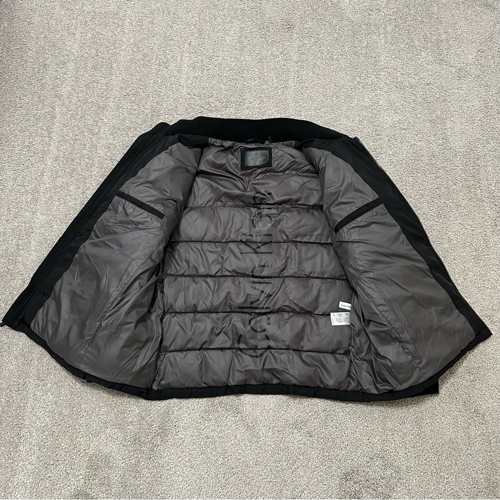 Calvin Klein Men's Black Puffer Jacket - Picture 7 of 8